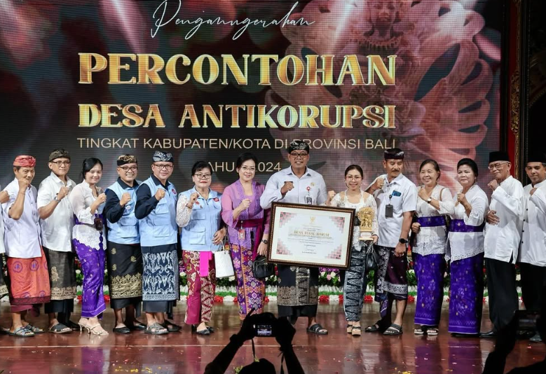 Penganugrahan Percontohan Desa Anti Korupsi tingkat Kabupaten/Kota 