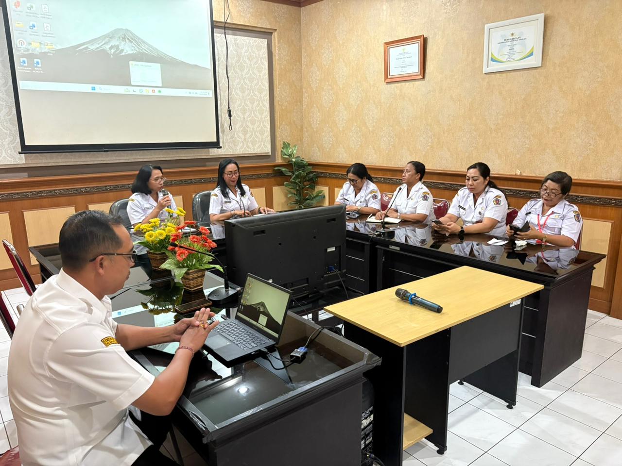 Gambar 2